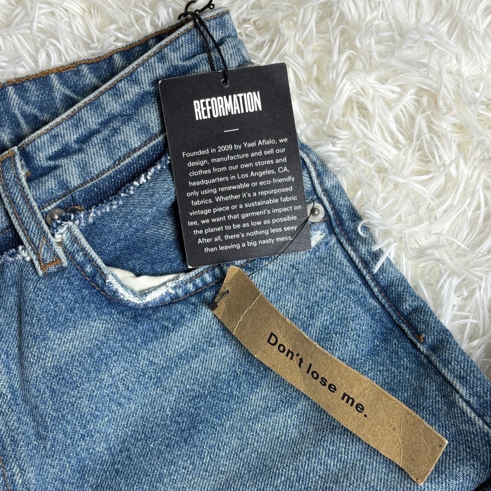 Reformation Julia High Cigarette Jean - Picture 6 of 9